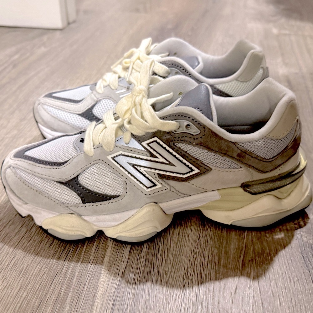 New balance 9060